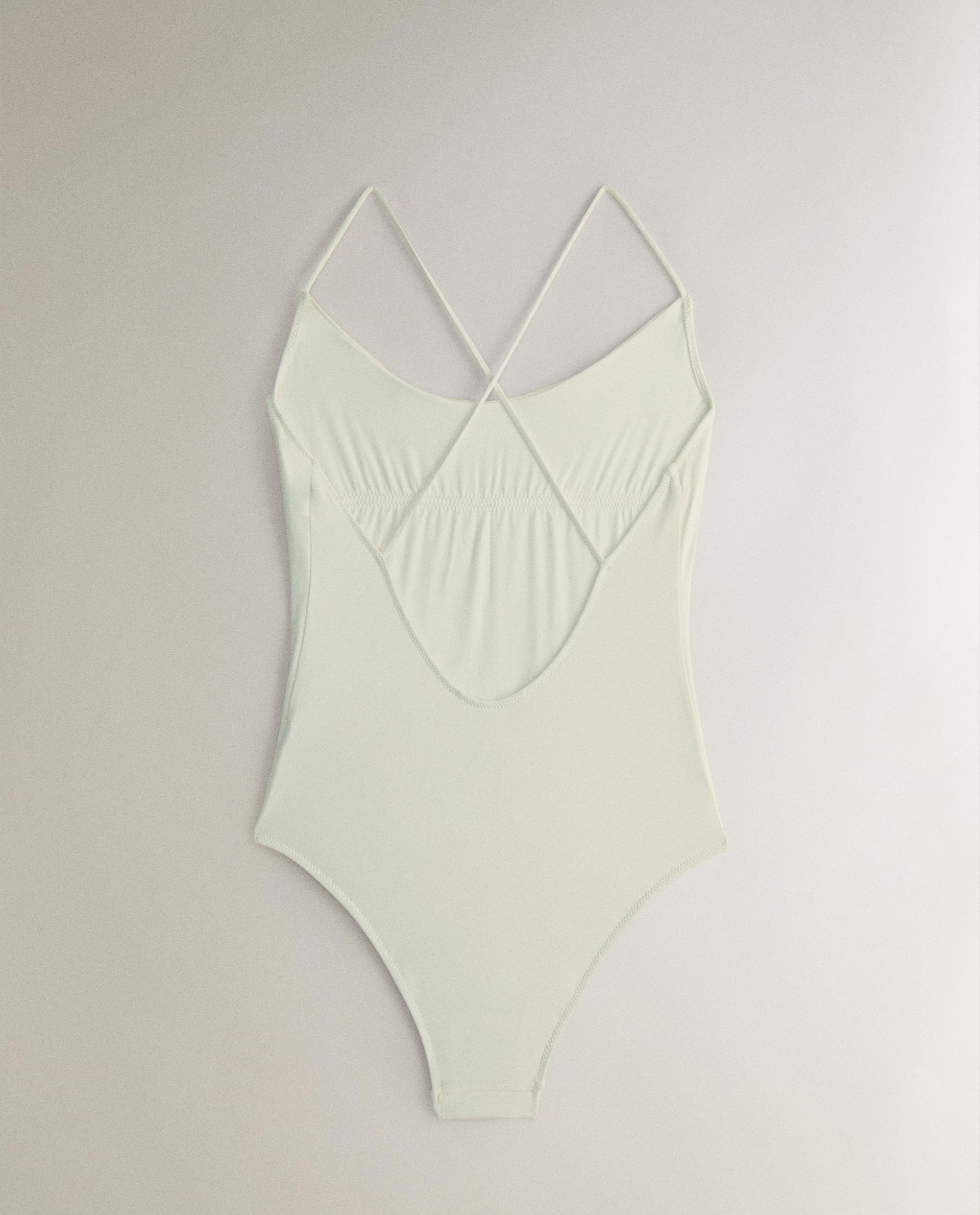 MAILLOT DE BAIN PLAGE DÉTAIL DRAPÉ