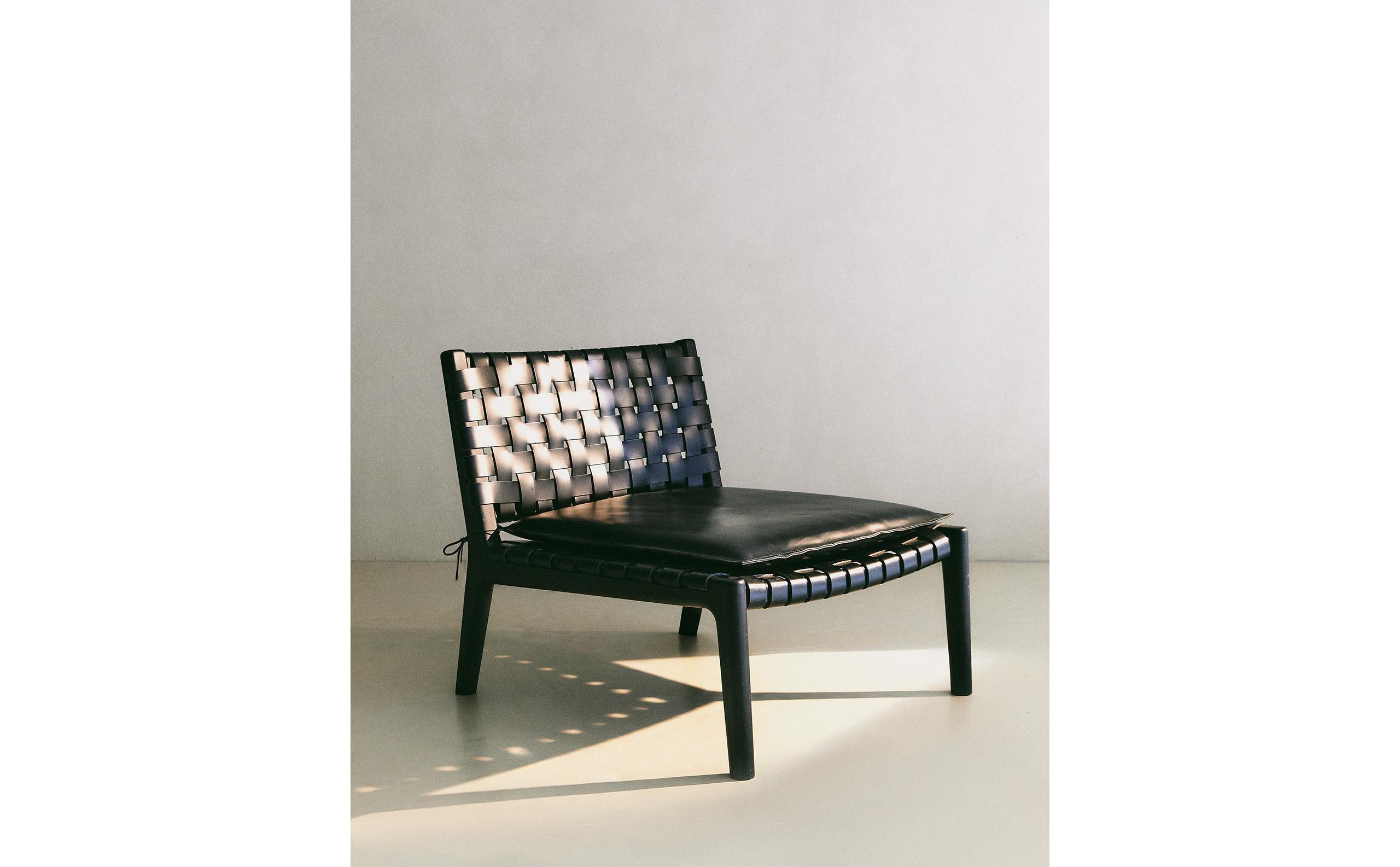 LOUNGE CHAIR 01 BY VINCENT VAN DUYSEN