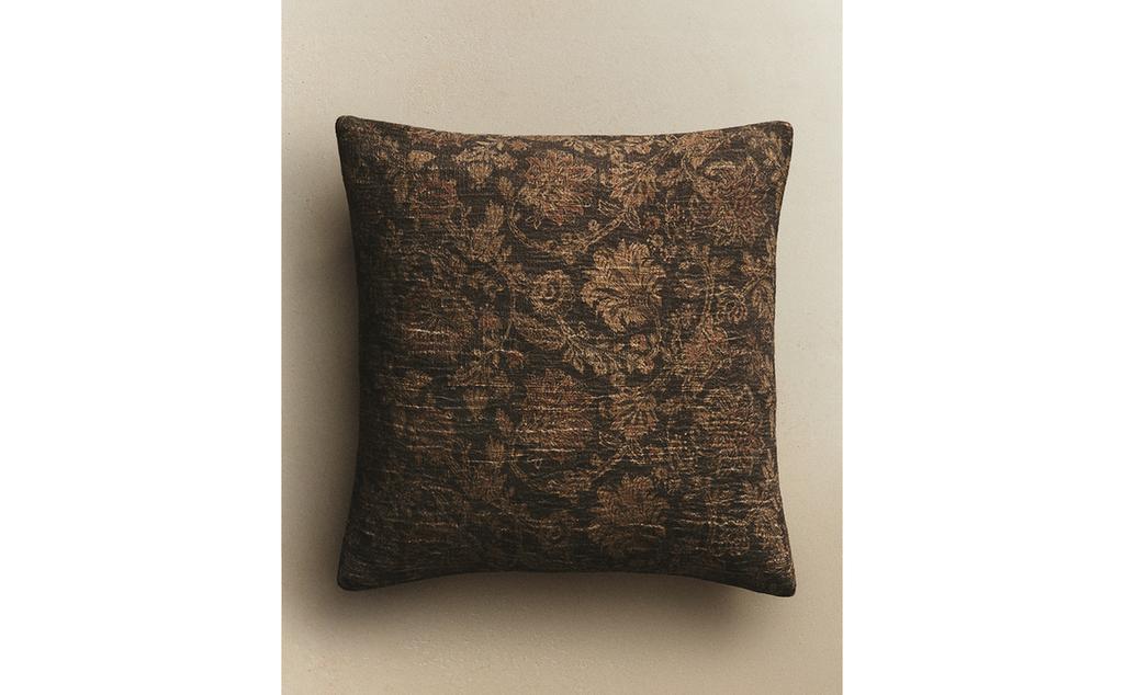 CAPA DE ALMOFADA COM ESTAMPADO DE FLORES