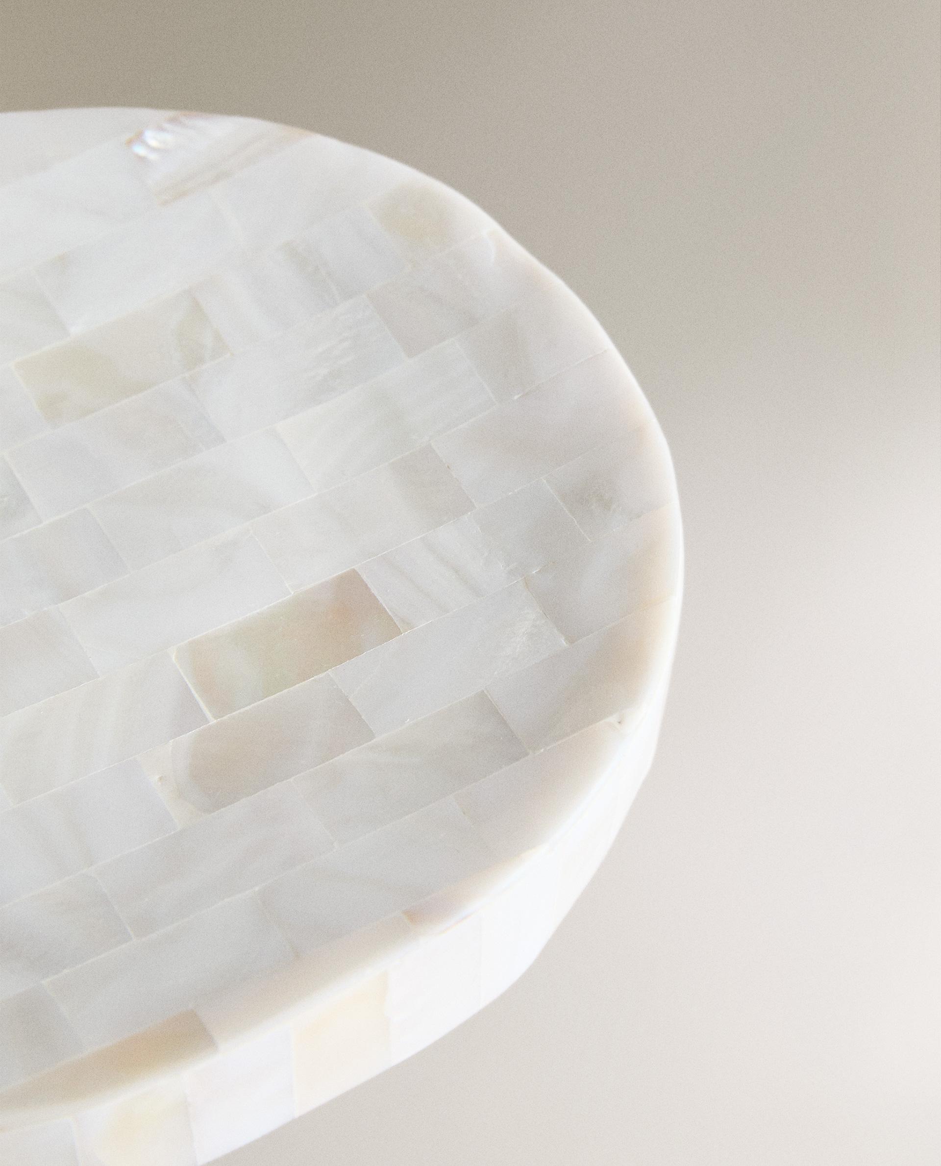 MOTHER-OF-PEARL BATHROOM SET product thumbnail 20
