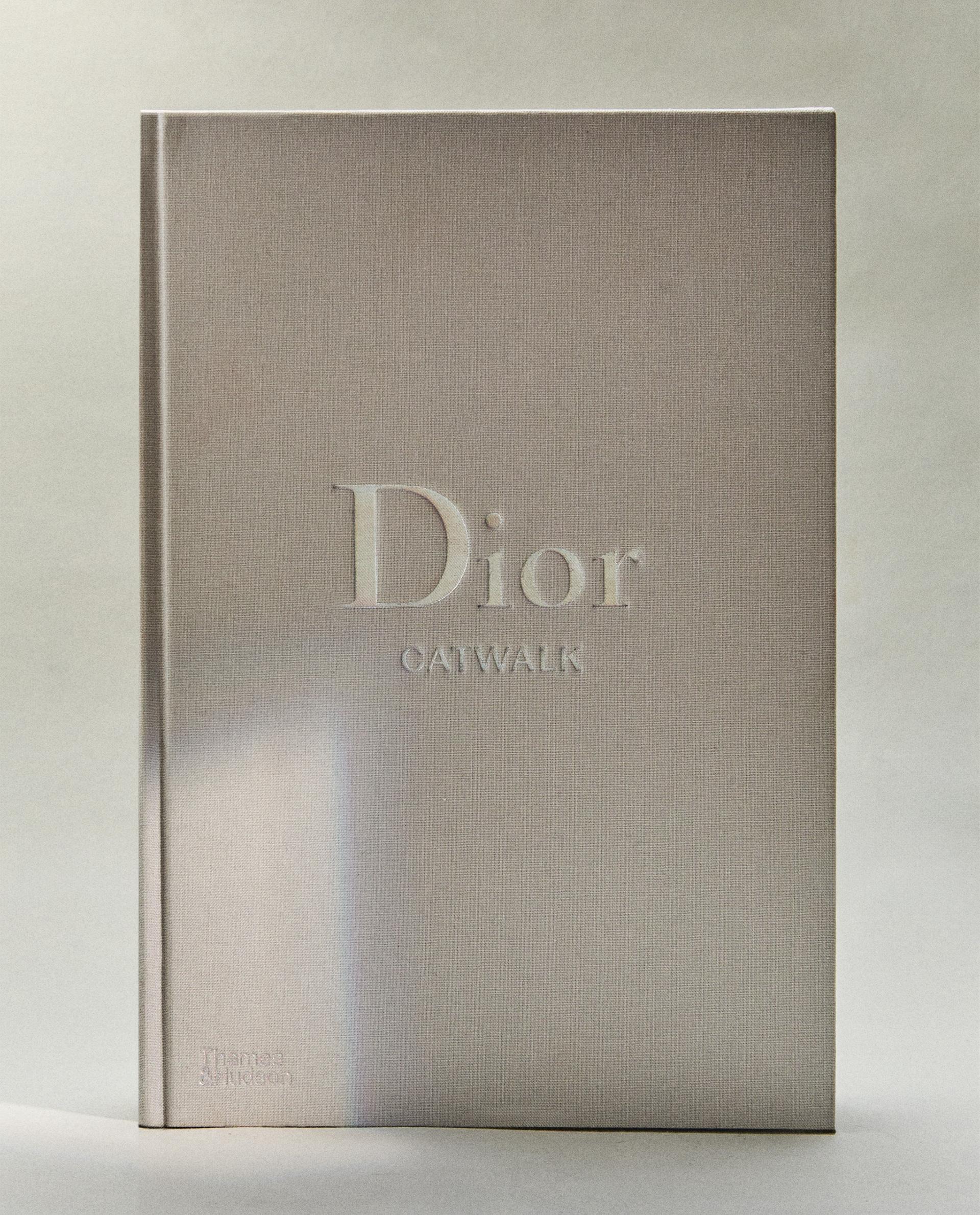 LIBRO CATWALK DIOR