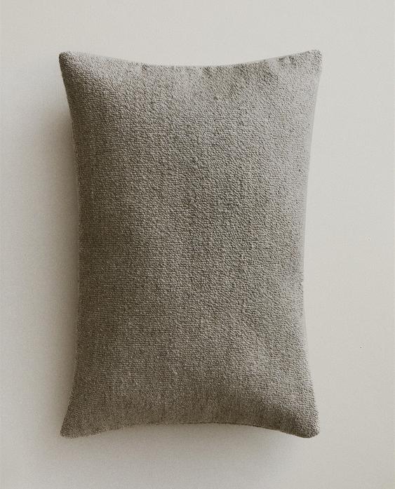 TEXTURED CUSHION COVER TEXTURED CUSHION COVER