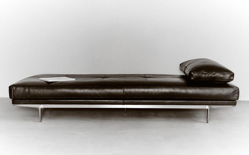 DAYBED 02