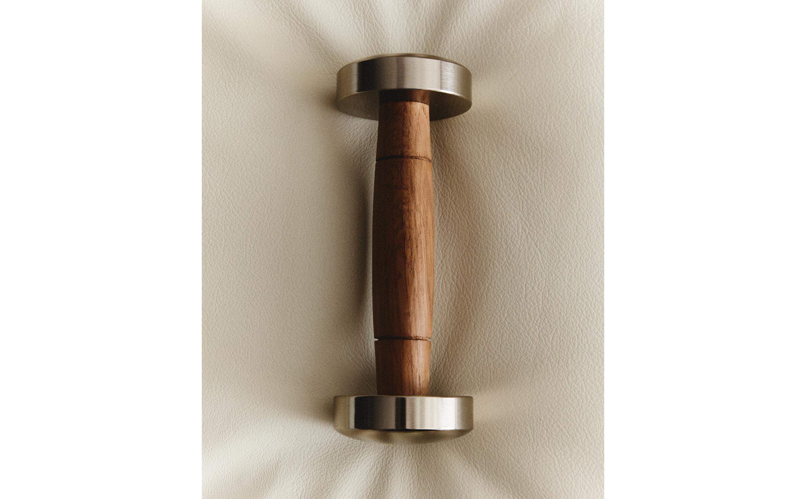 OAK WOOD AND STEEL DUMBBELL product thumbnail 12
