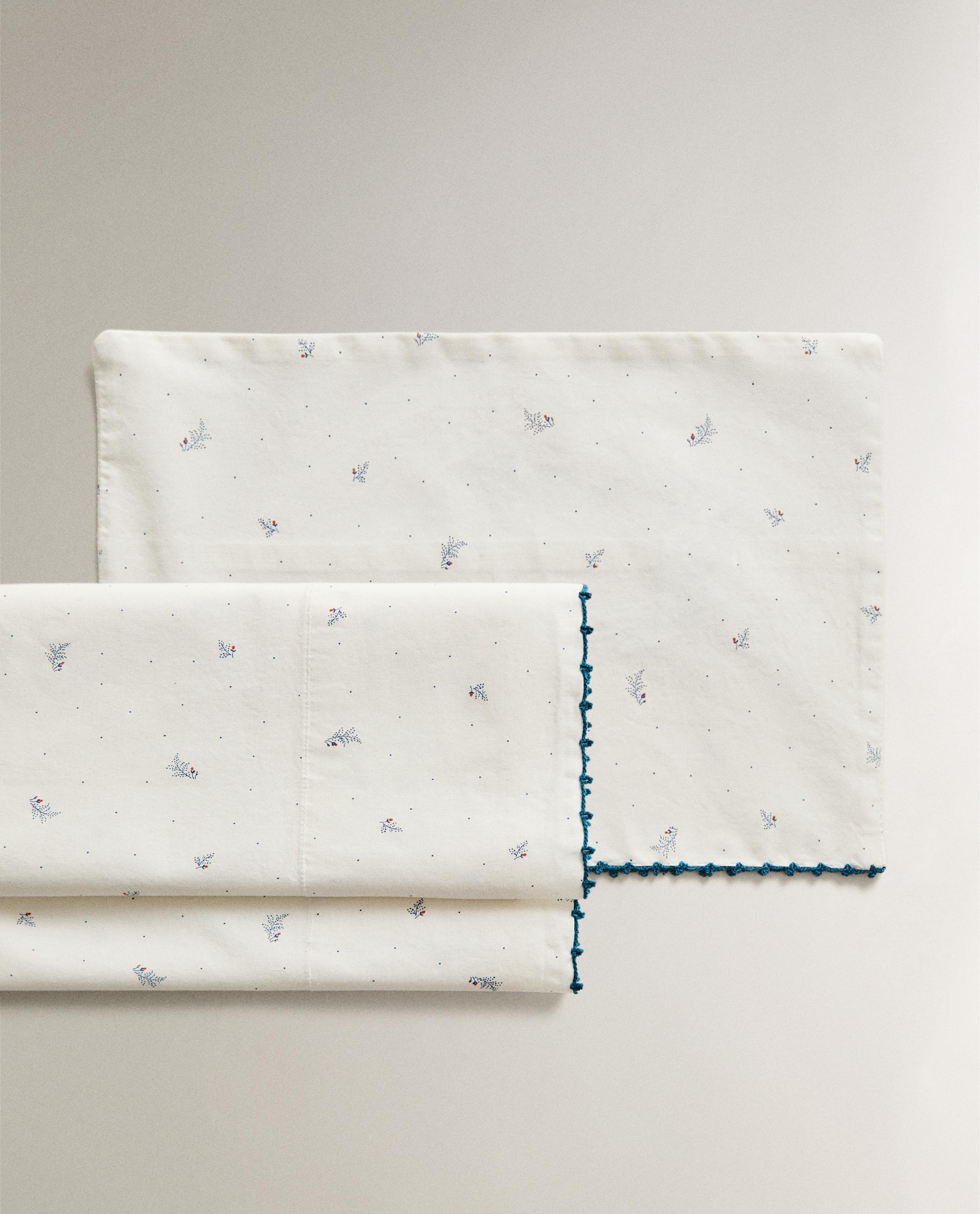 LEAVES AND POLKA DOTS MINI COT SHEET SET product thumbnail 2