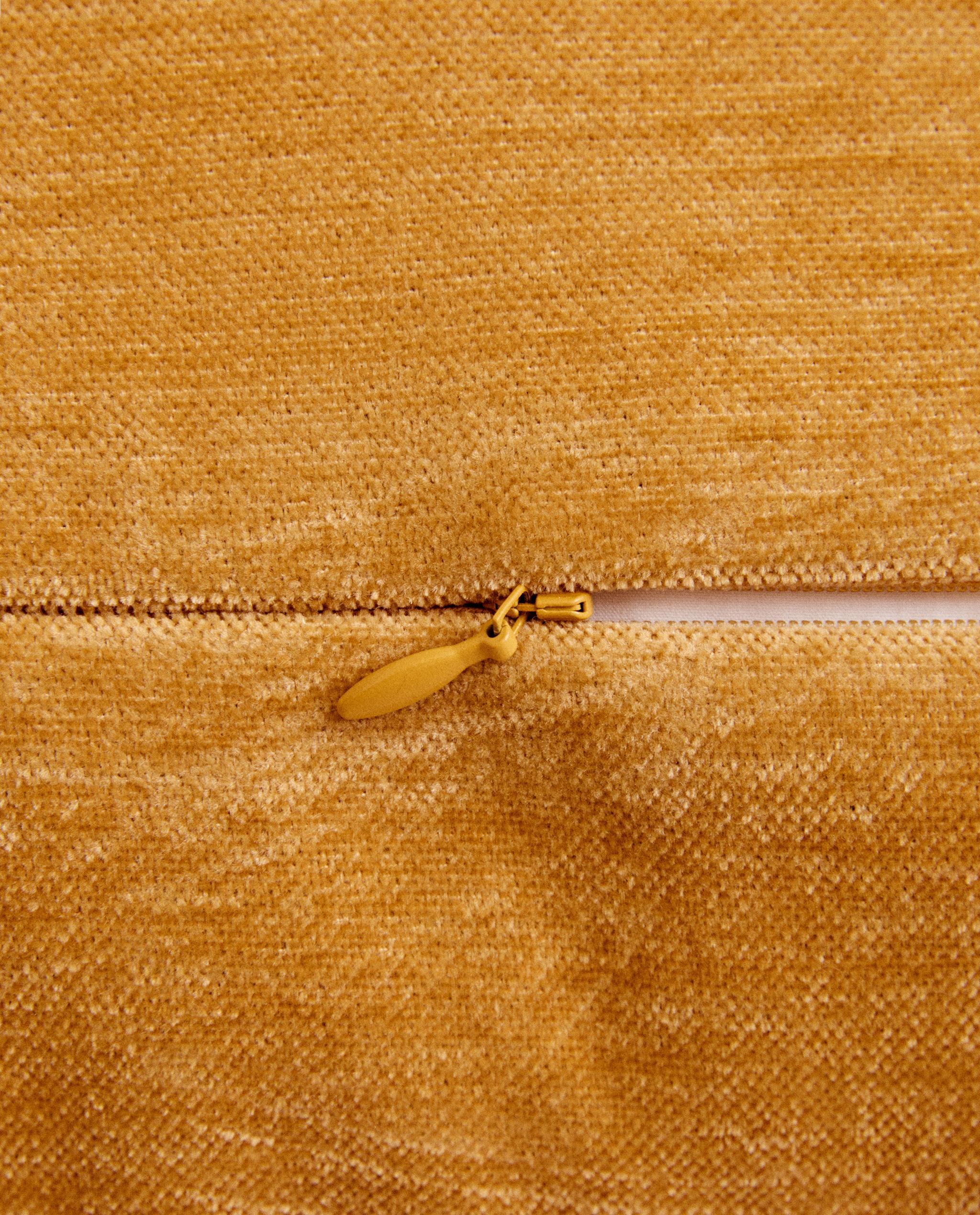 CHENILLE CUSHION COVER product thumbnail 4