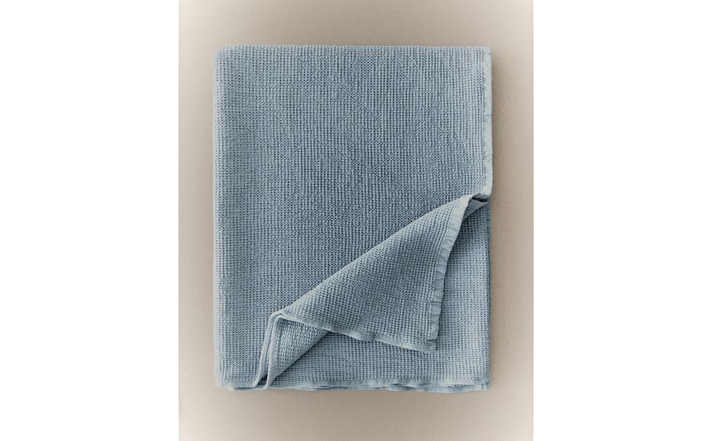 MINI WAFFLE BATH TOWEL