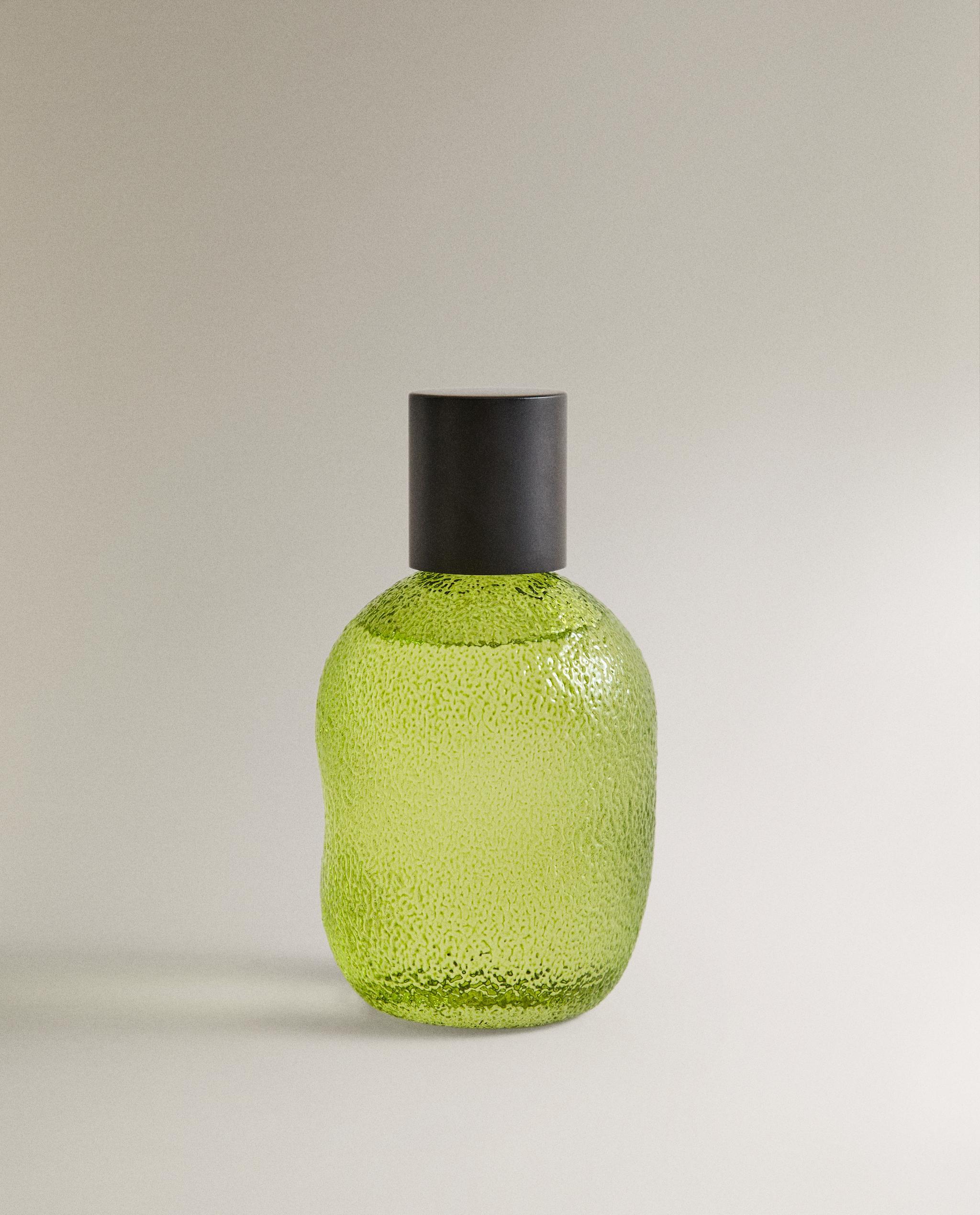 (190 ML) BERGAMOT & SANDALWOOD FABRIC FRESHENER SPRAY product thumbnail 2