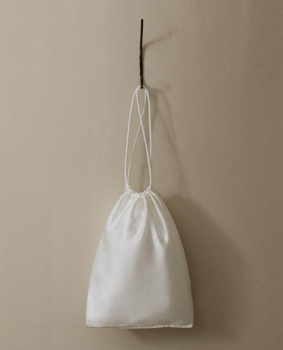 حقيبة حرير كبيرة