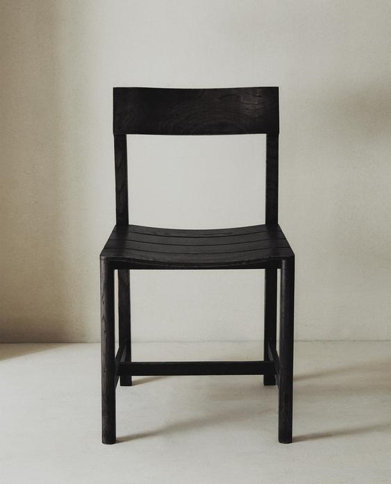 CHAIR 04