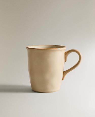 КРУЖКА ИЗ КЕРАМИКИ С НЕРОВНЫМ КРАЕМ