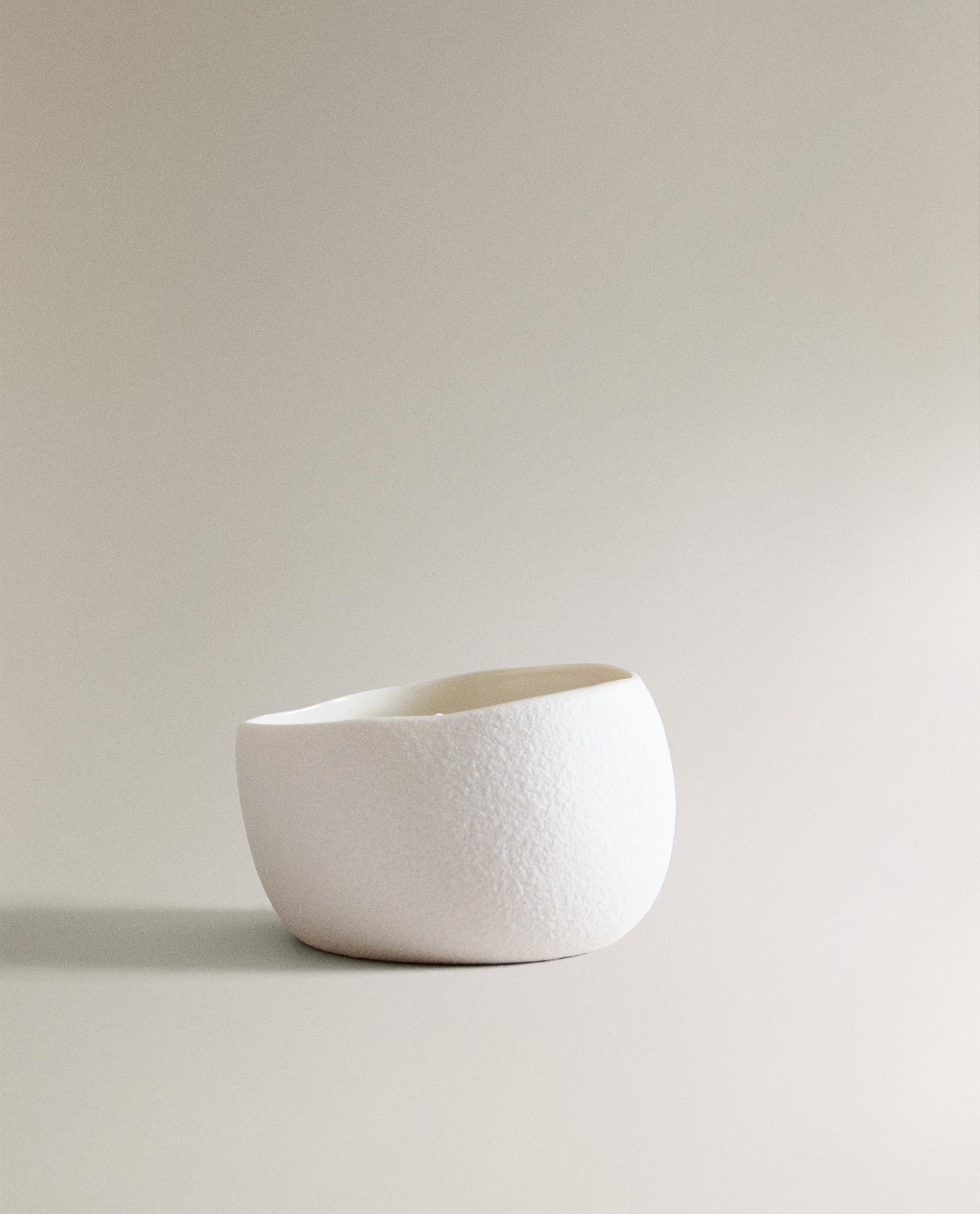 DECORATIVE TEXTURED CANDLE product thumbnail 3