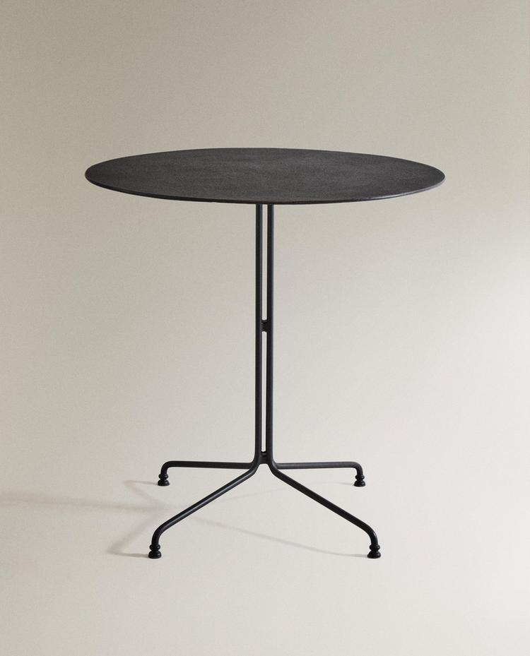 OUTDOOR FORGED METAL TABLE