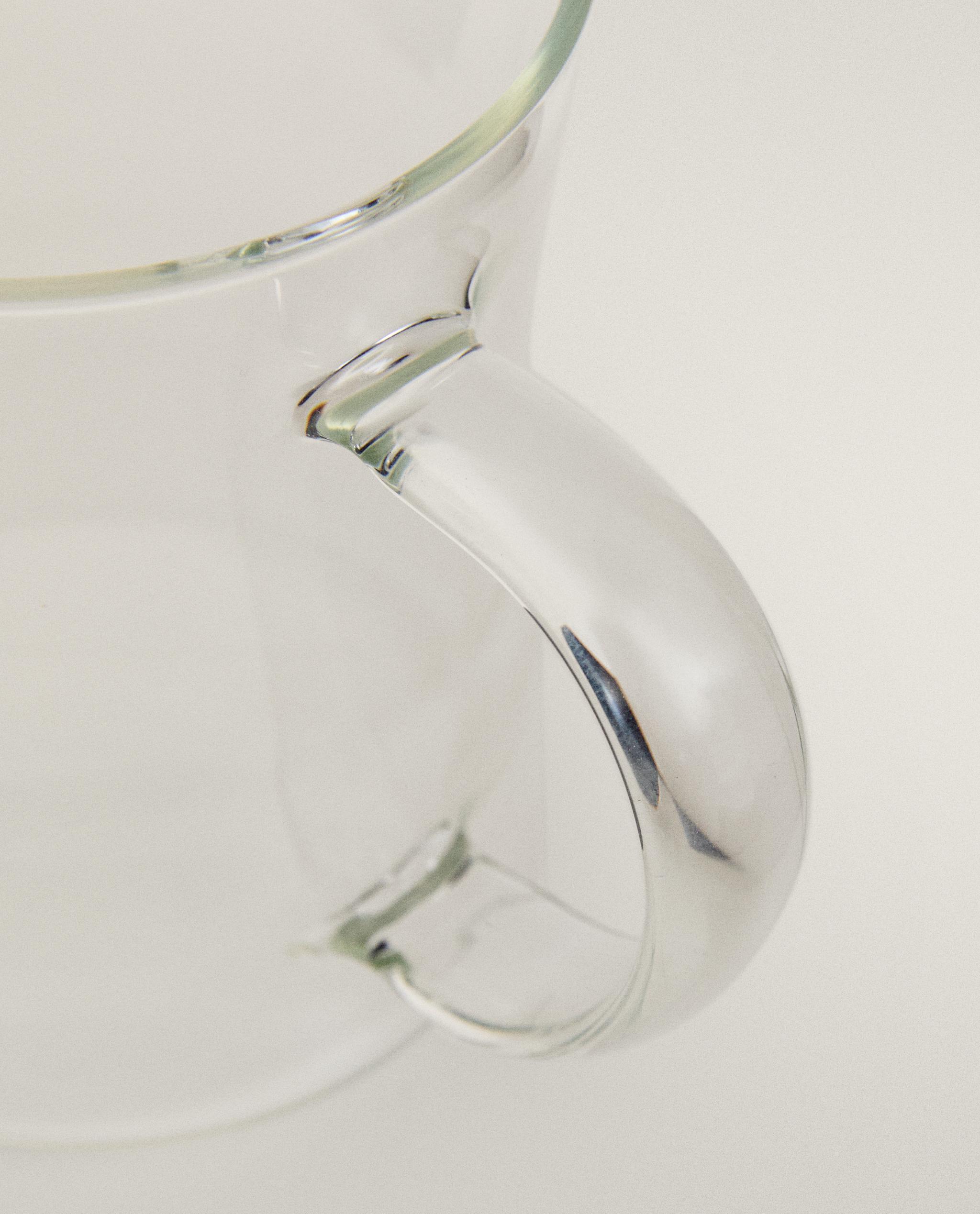 BOROSILICATE GLASS MUG WITH RAISED DESIGN product thumbnail 7