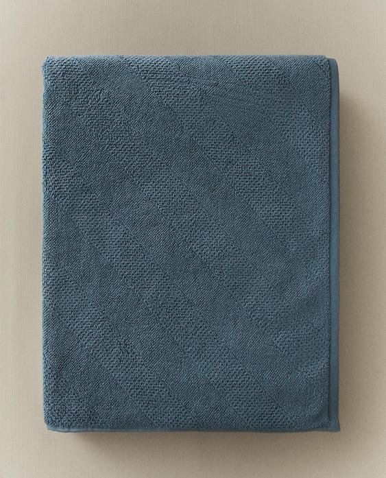 DIAGONAL TEXTURE BATH TOWEL