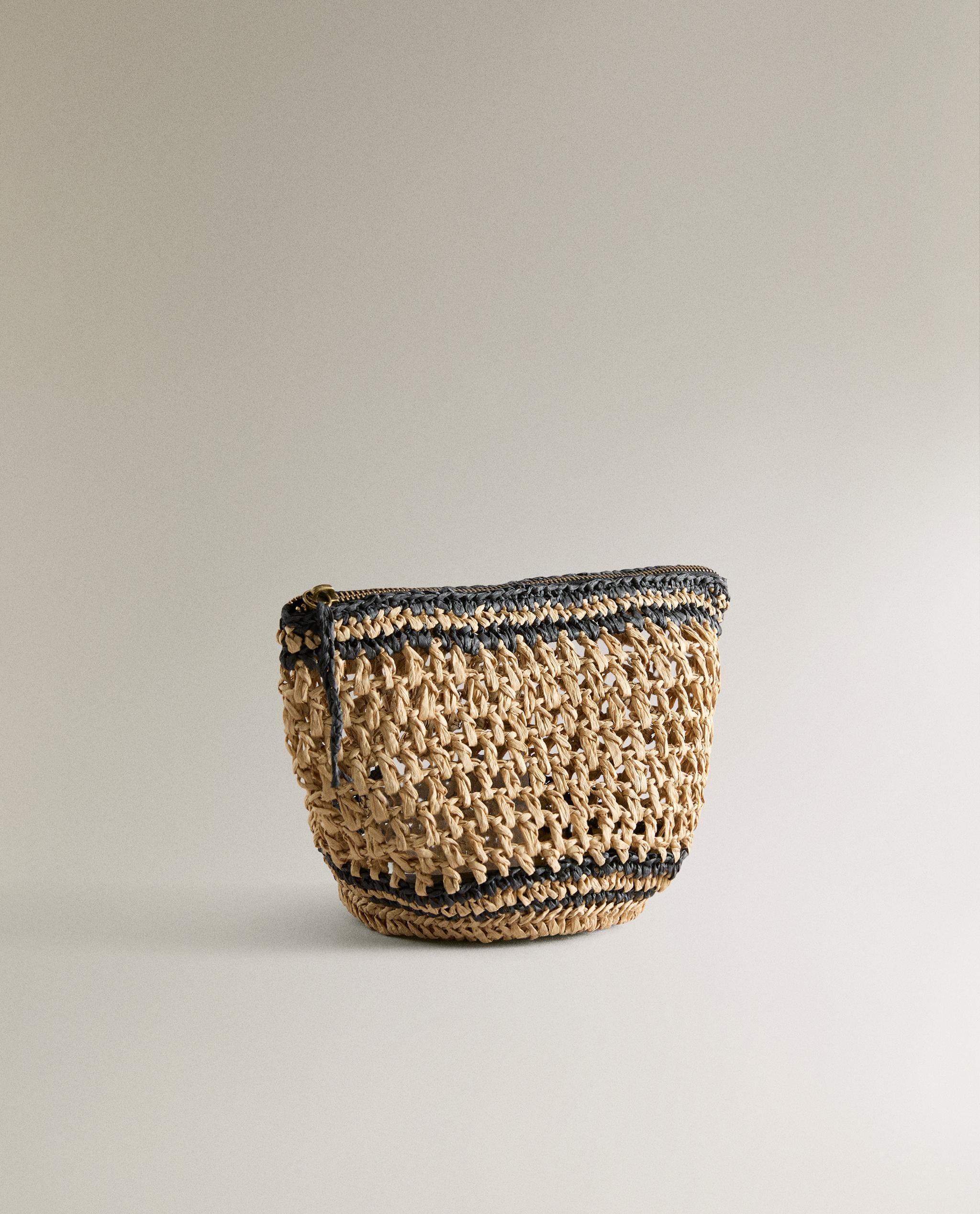 SMALL PAPER WASH BAG product thumbnail 9