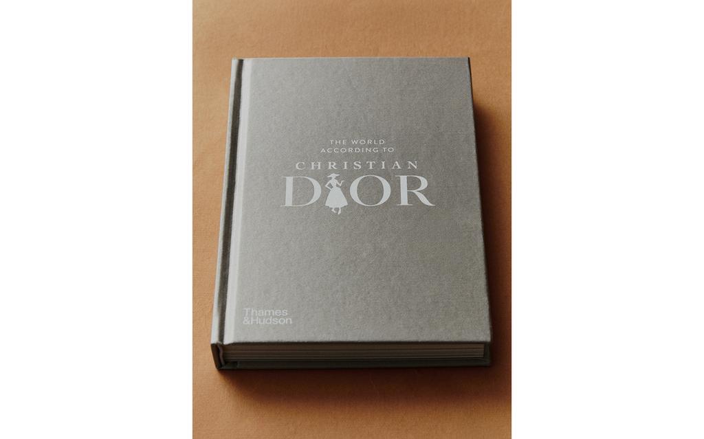 LIBRO THE WORLD ACCORDING TO CHRISTIAN DIOR (INGLÉS)