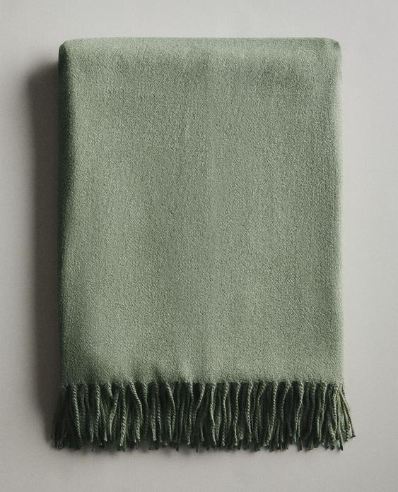EXTRA SOFT PLAIN THROW EXTRA SOFT PLAIN THROW