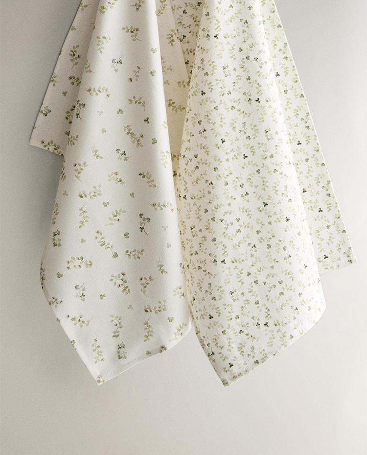 PACK OF FLORAL COTTON TEA TOWELS (PACK OF 2)