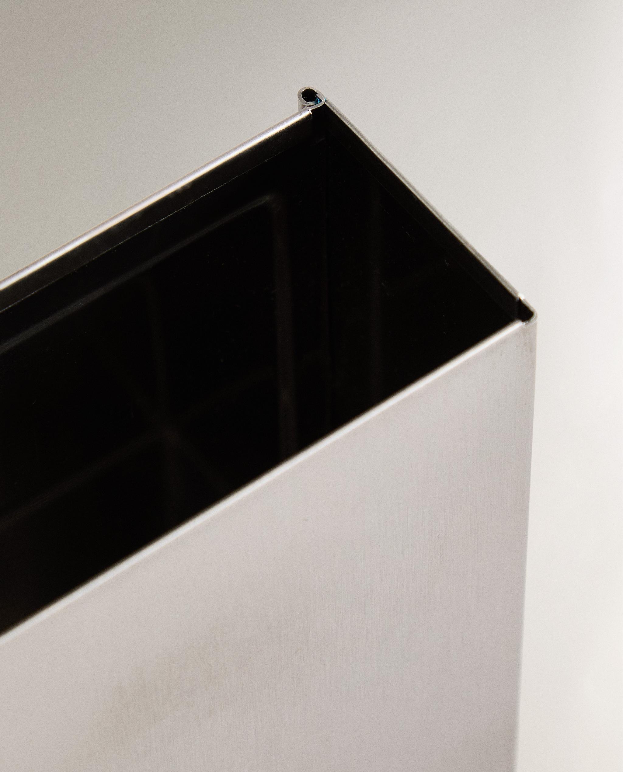 MAGNETIC STAINLESS STEEL PENCIL HOLDER | Zara Home United States