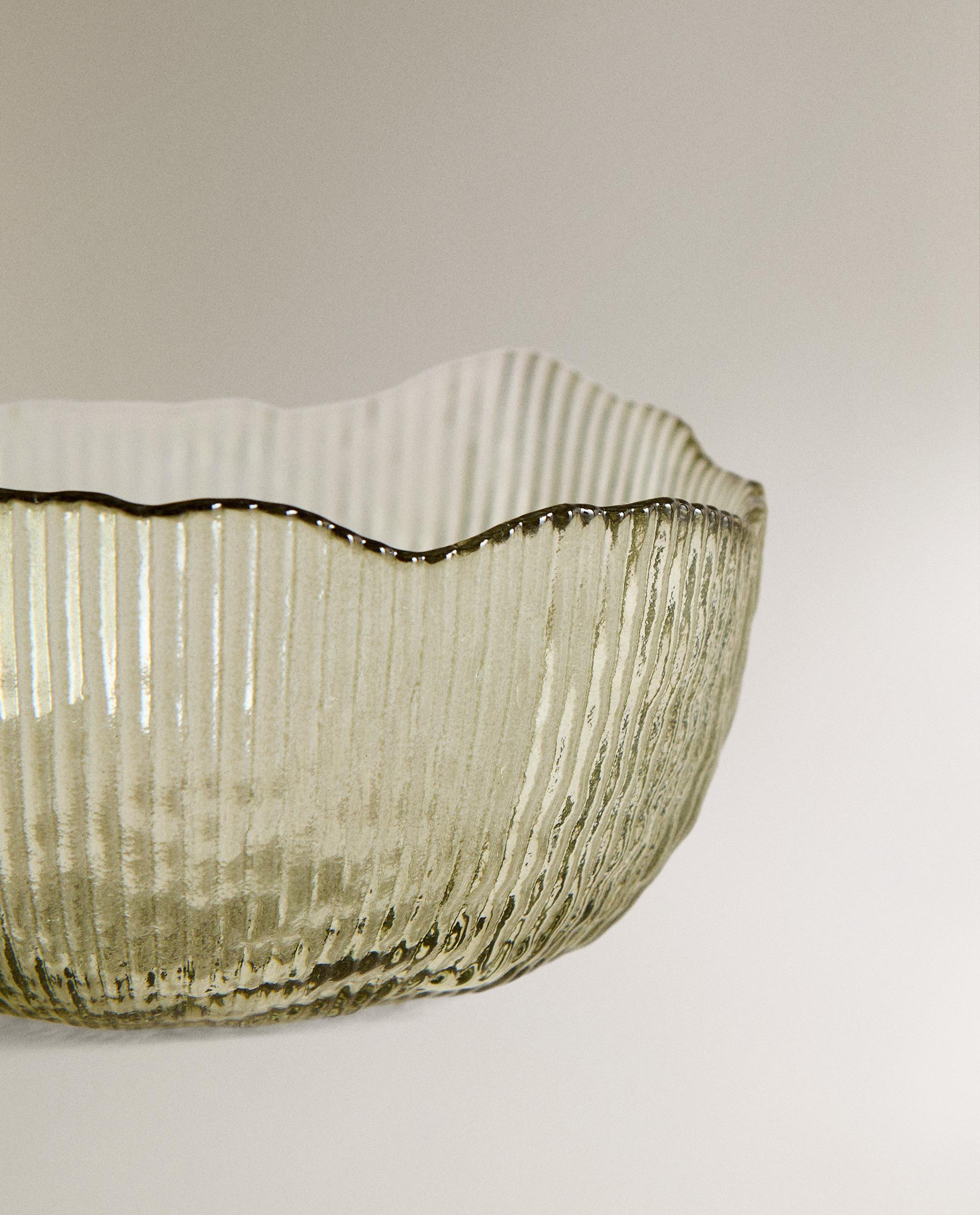 RAISED GLASS BOWL product thumbnail 4