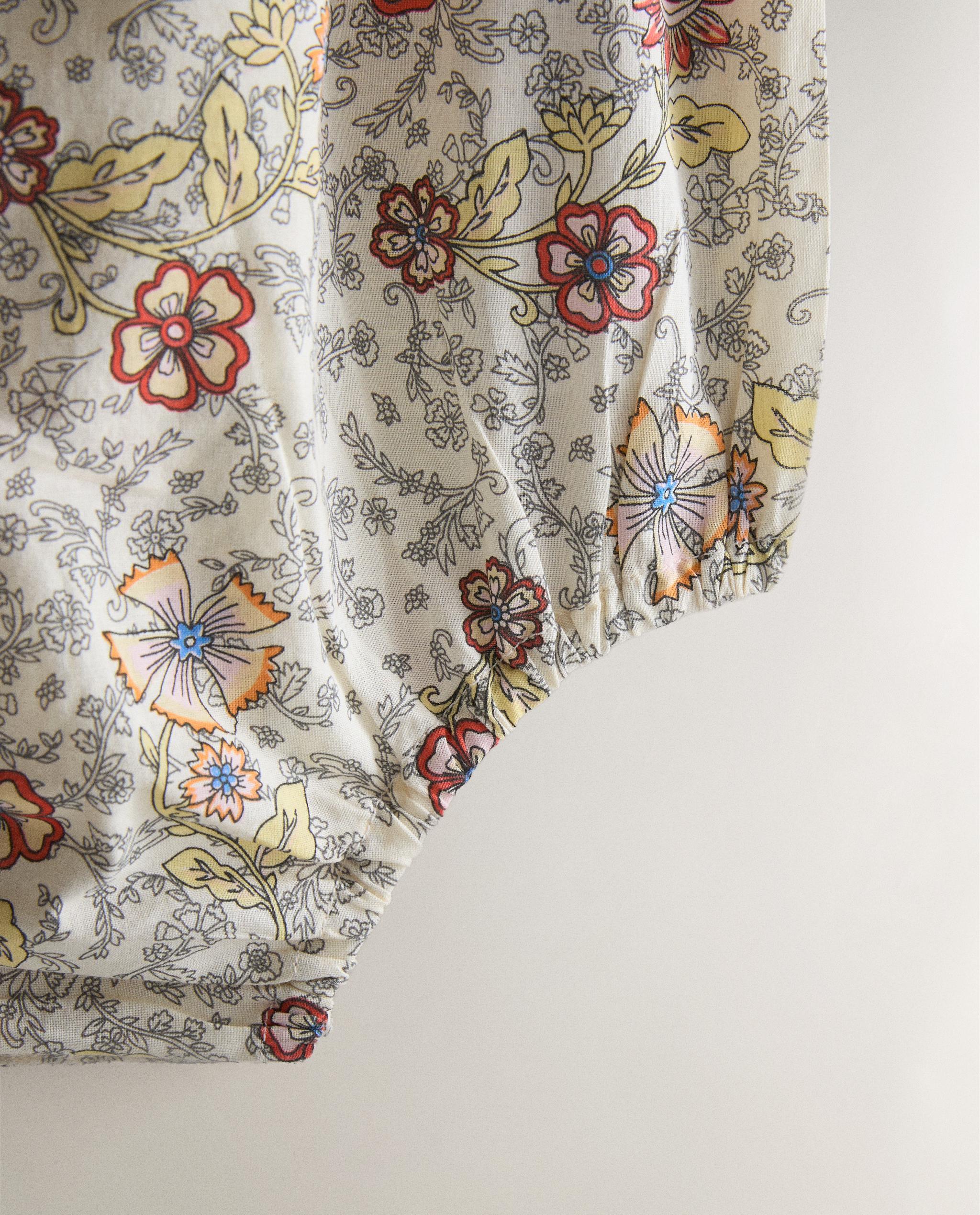 FLORAL PRINT BABY ROMPER product thumbnail 6