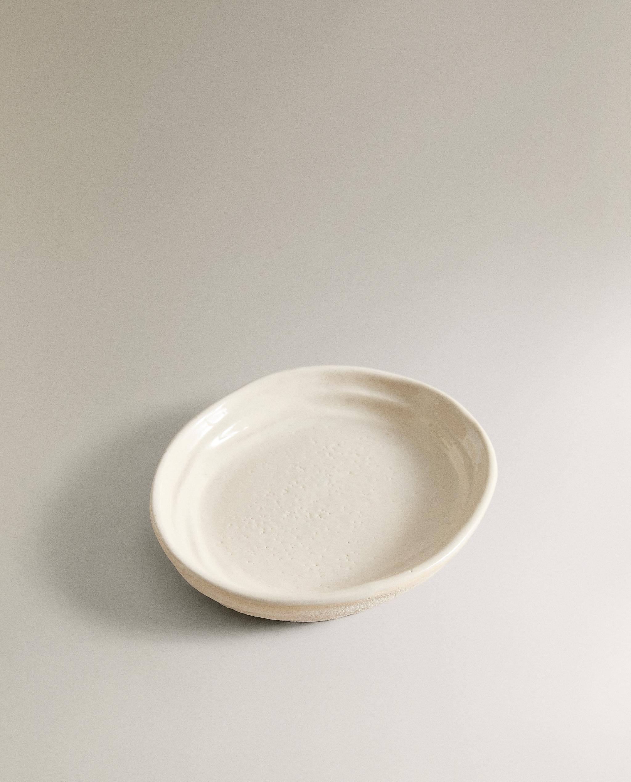 TEXTURED CERAMIC BATHROOM SOAP DISH product thumbnail 6