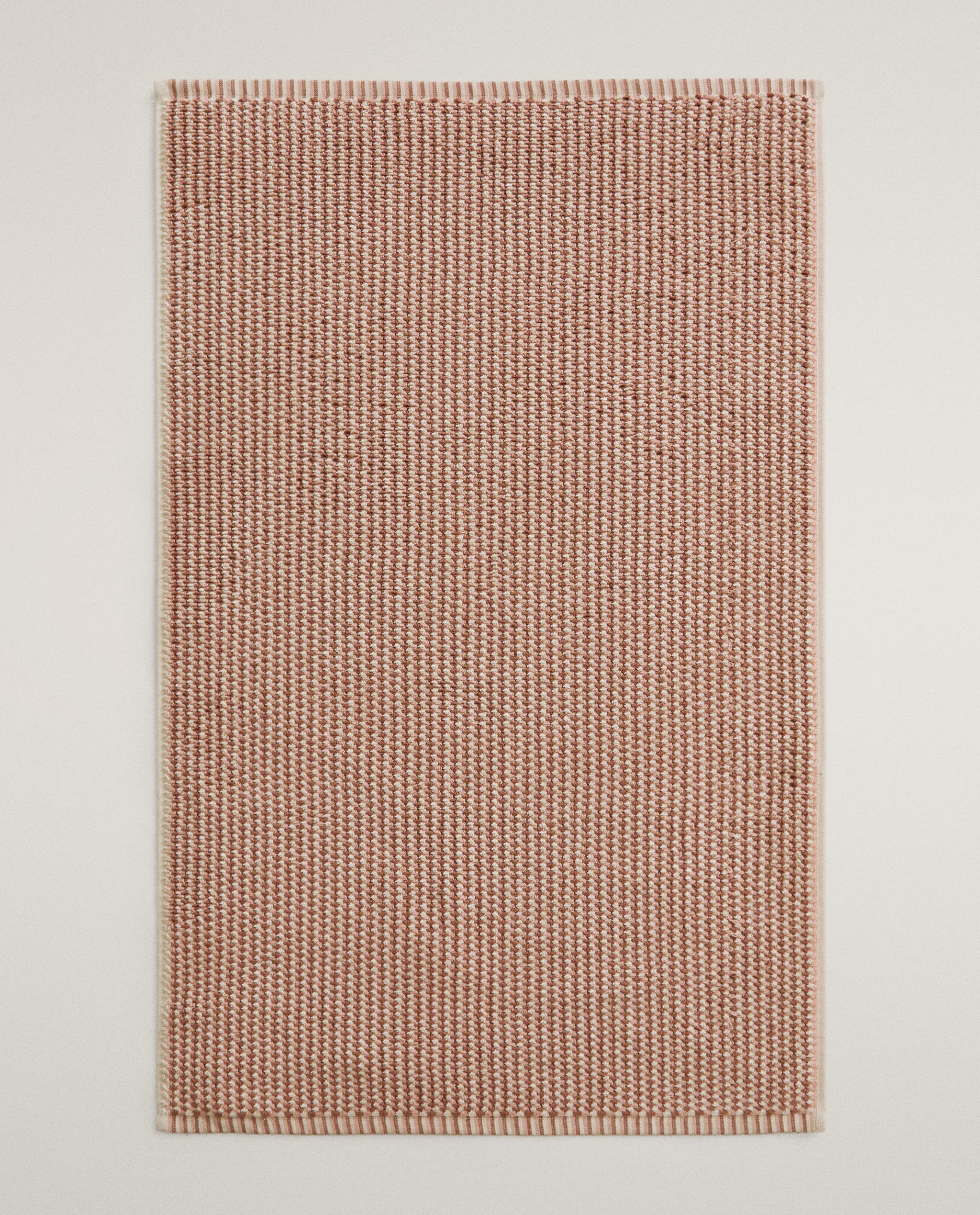 TEXTURED COTTON BATH MAT product thumbnail 3