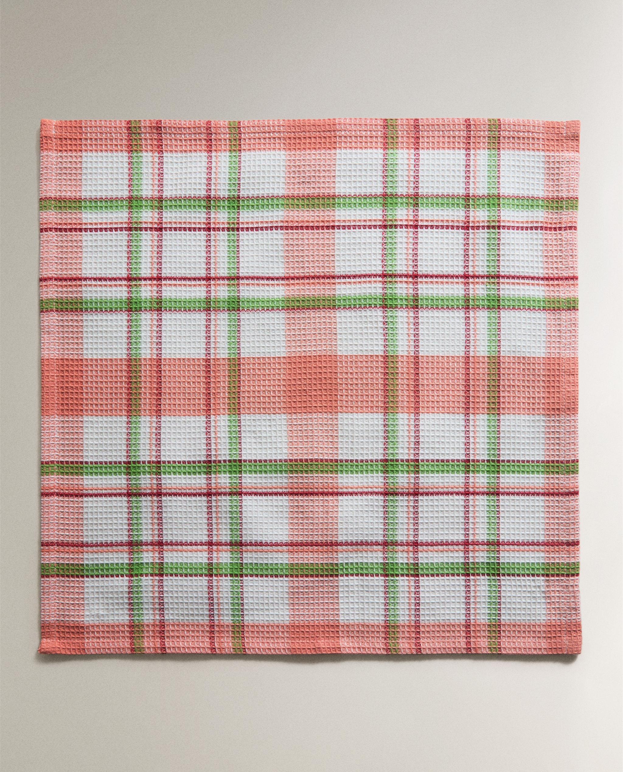 PACK OF WAFFLE-KNIT TEA TOWELS (PACK OF 3) product thumbnail 5
