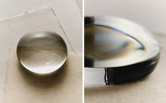 MAGNIFYING PAPERWEIGHT