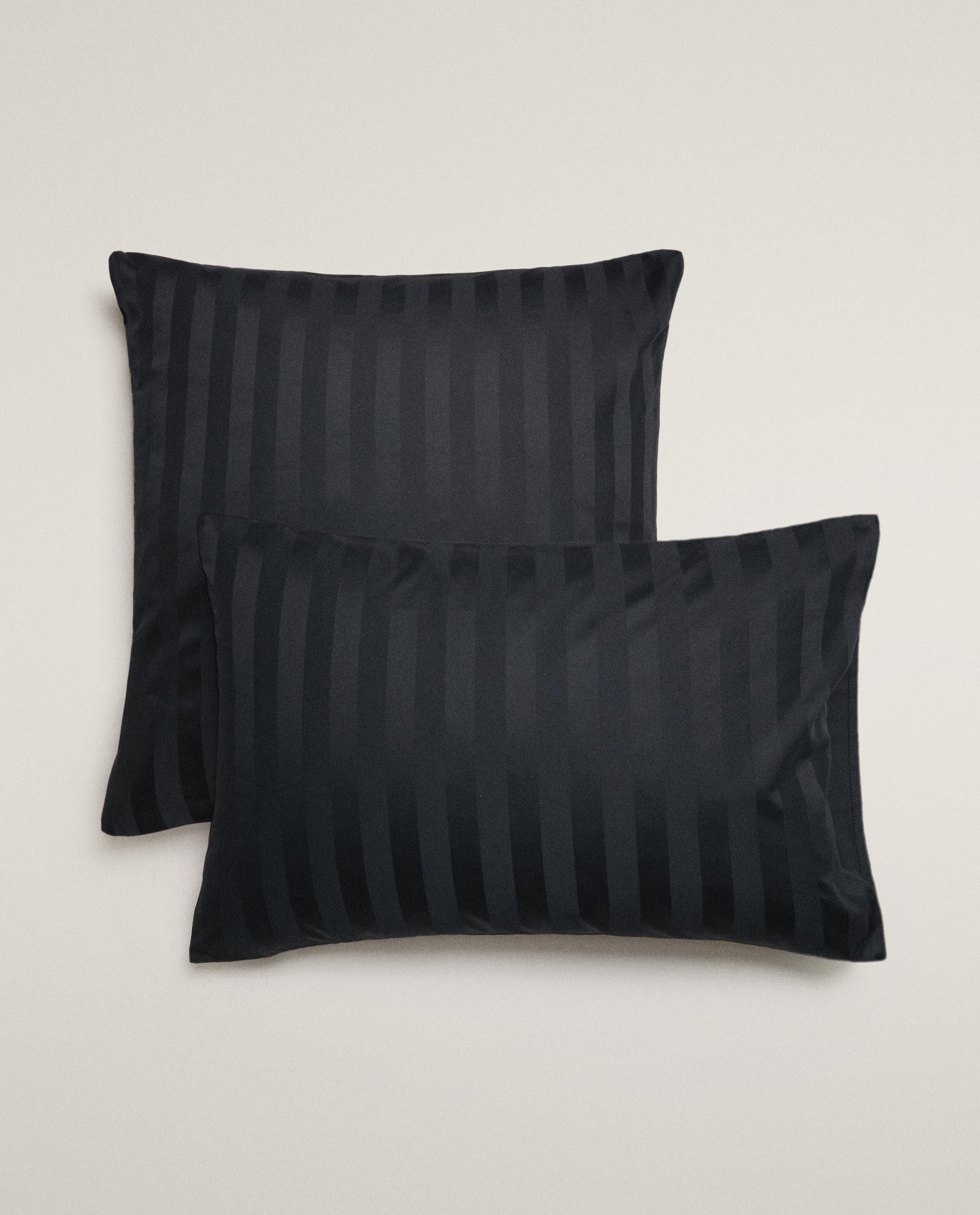 STRIPED SATEEN PILLOWCASE (500 THREAD COUNT) product thumbnail 9