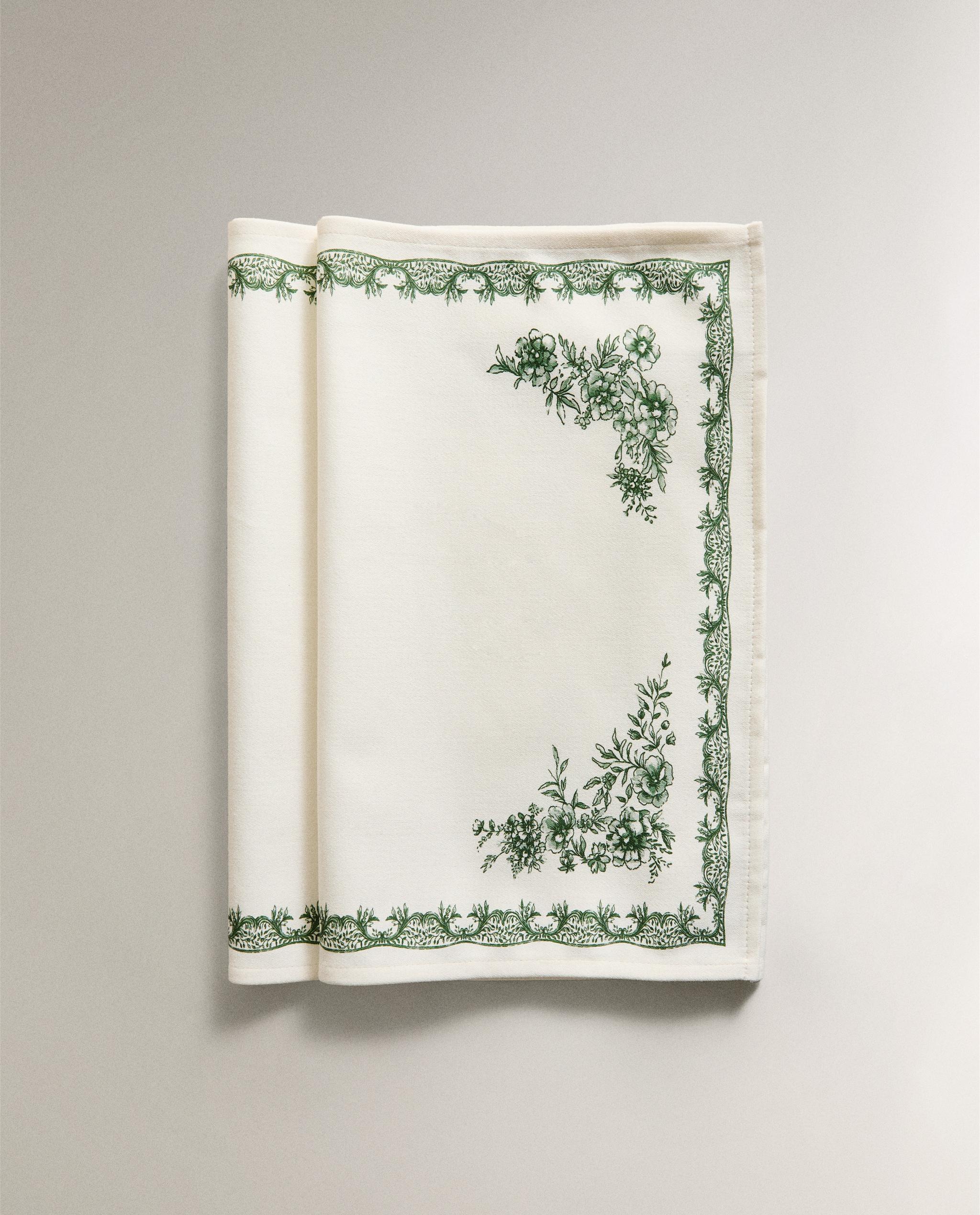 PRINTED SATEEN PLACEMAT product thumbnail 15