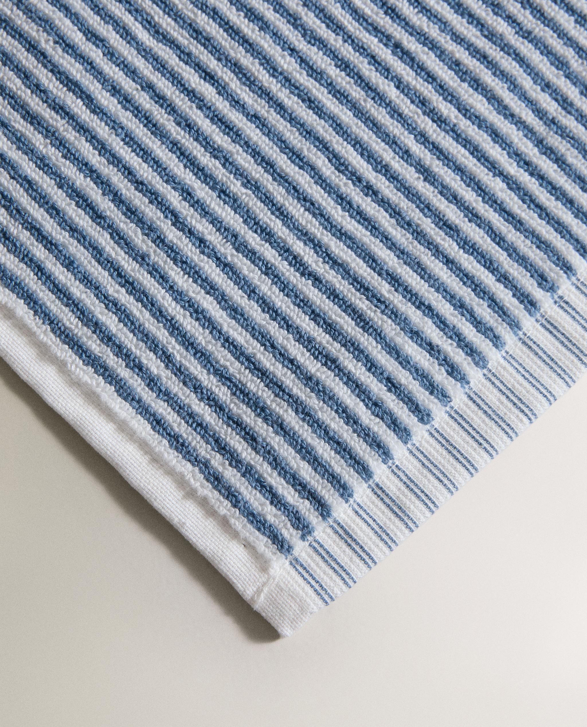 STRIPED COTTON BATH TOWEL product thumbnail 11