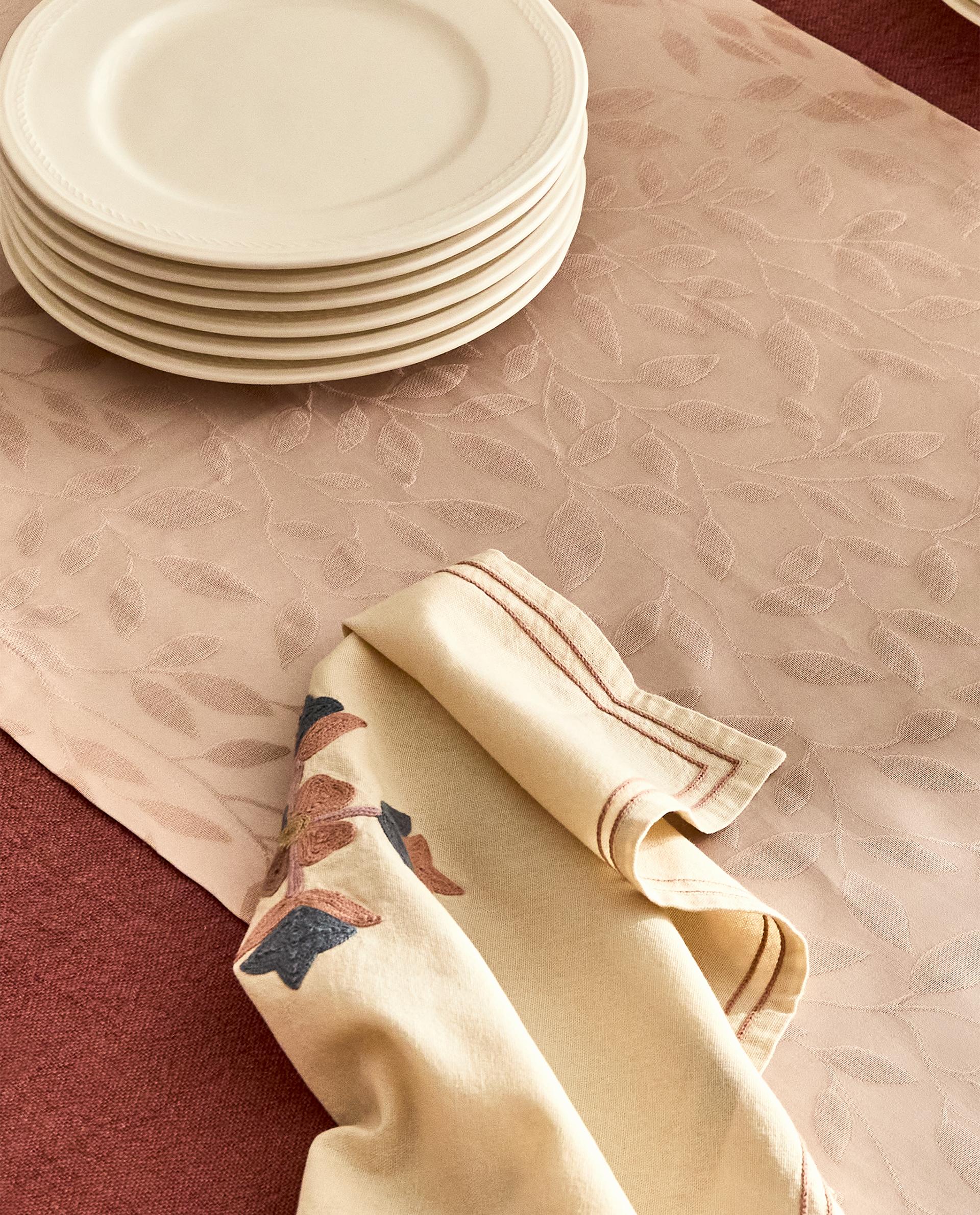 植物 ジャカード テーブルランナー | Zara Home 日本/Japan