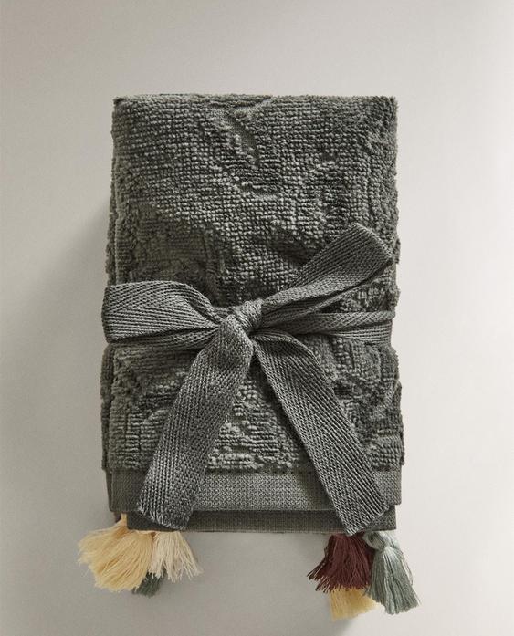 PACK OF HAND TOWELS WITH TASSELS (PACK OF 3)