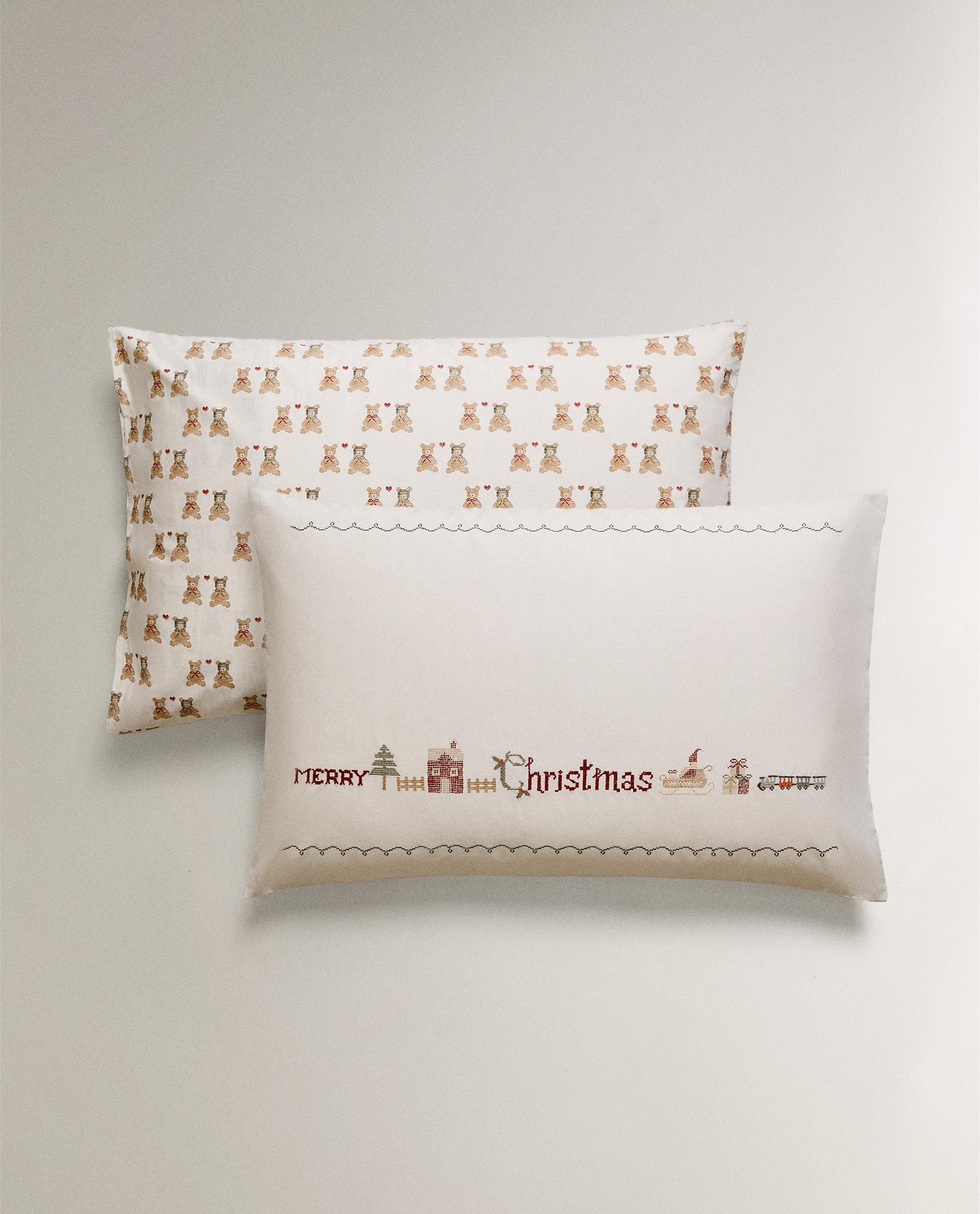 CHILDREN’S CHRISTMAS STITCHING PILLOWCASE