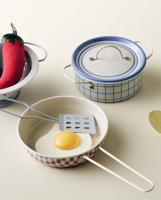 KIDS' TOY UTENSIL SET