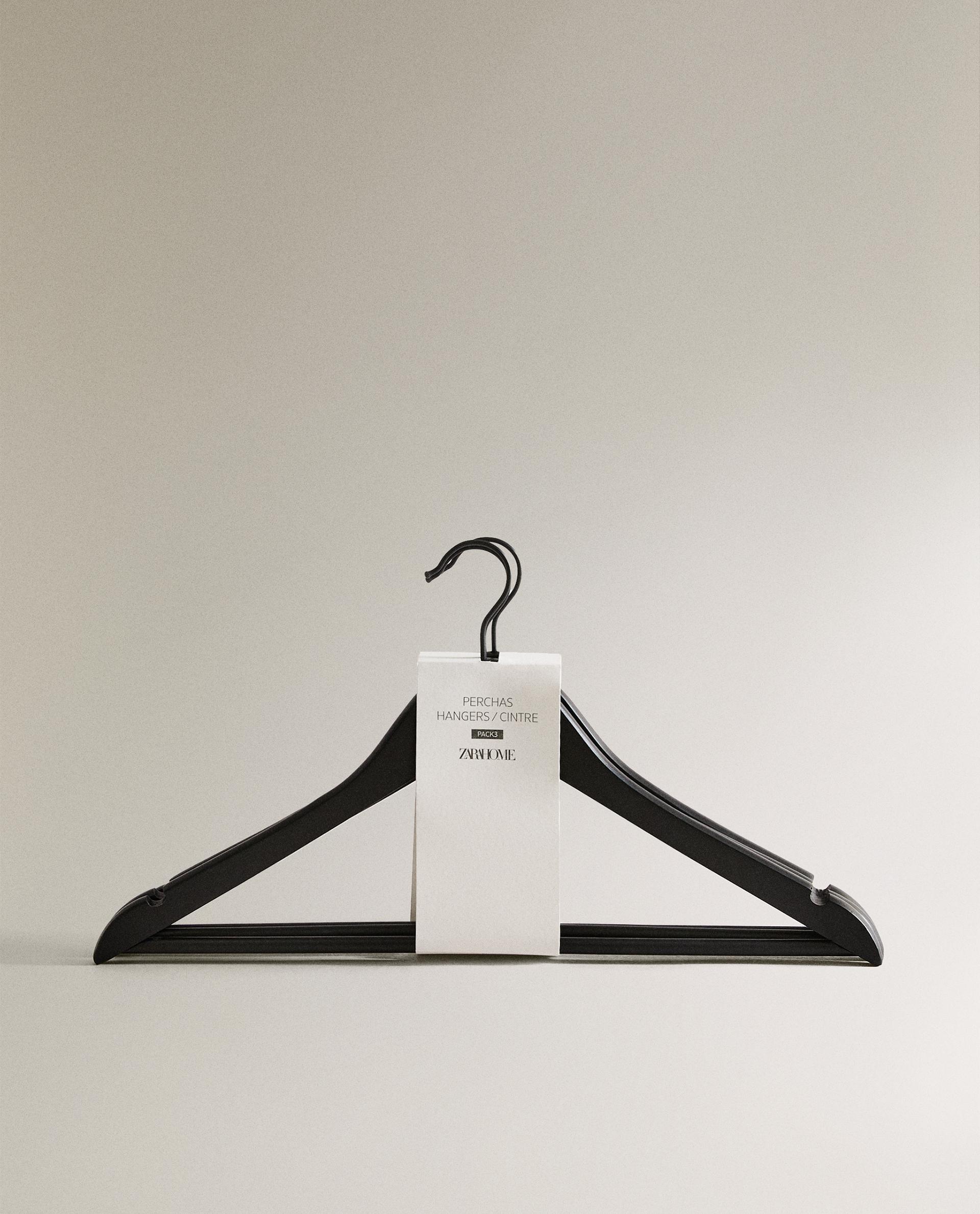 LACQUERED WOODEN HANGER (SET OF 3) product thumbnail 6