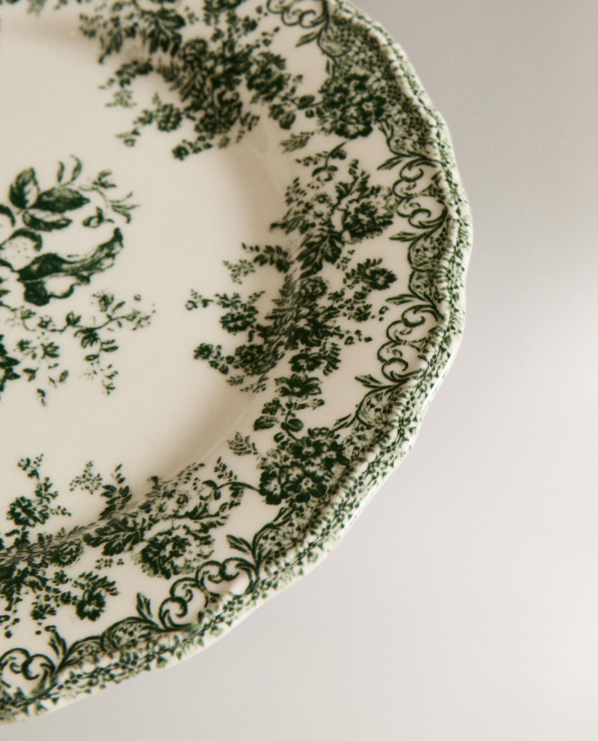 FLORAL EARTHENWARE DINNER PLATE