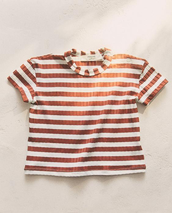 KIDS’ STRIPED BEACH RASH GUARD KIDS’ STRIPED BEACH RASH GUARD