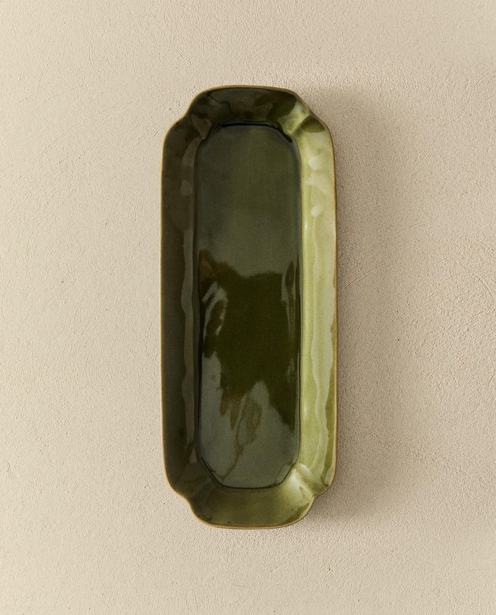STONEWARE TRAY