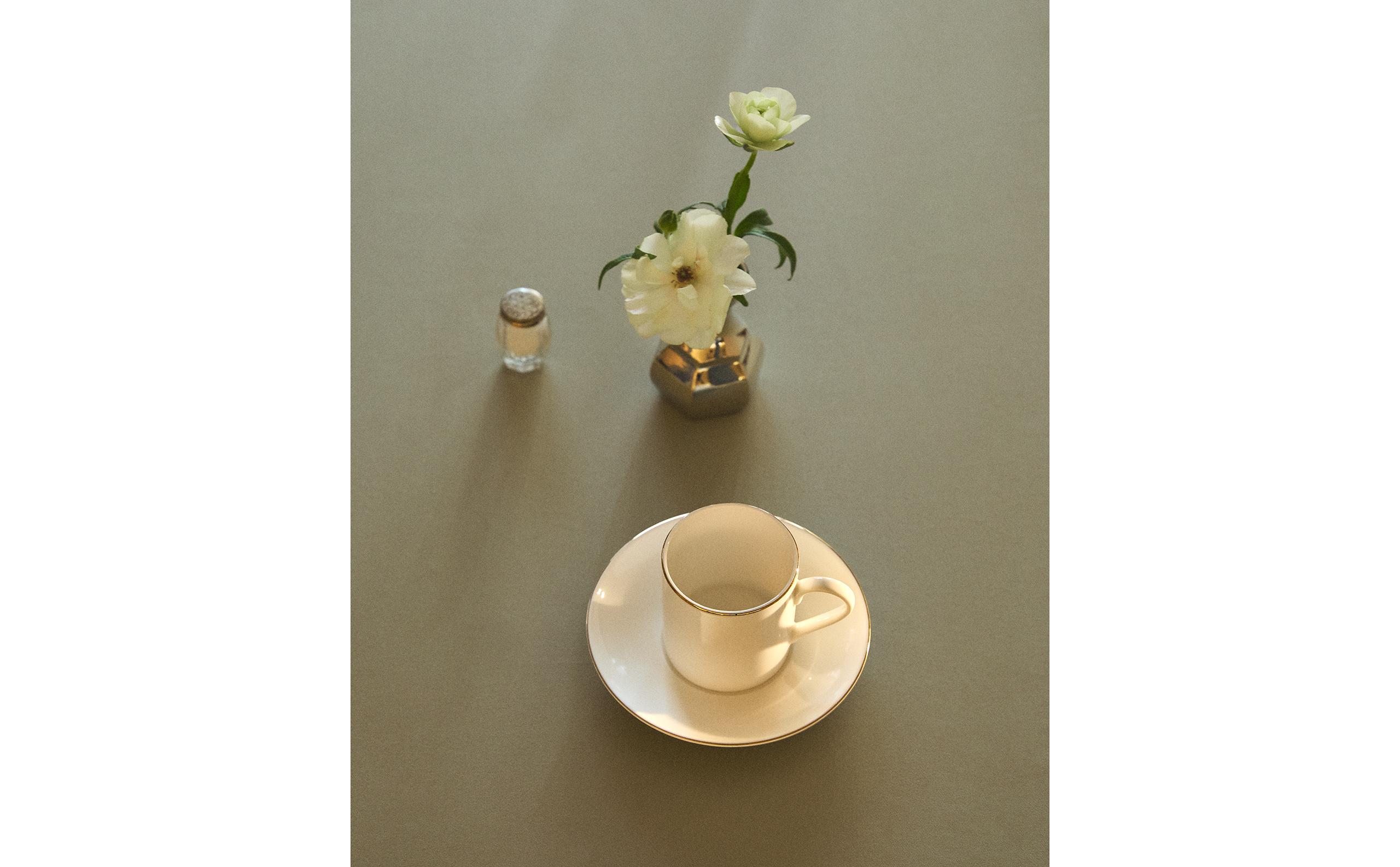 GOLD BONE CHINA COFFEE CUP AND SAUCER product thumbnail 10