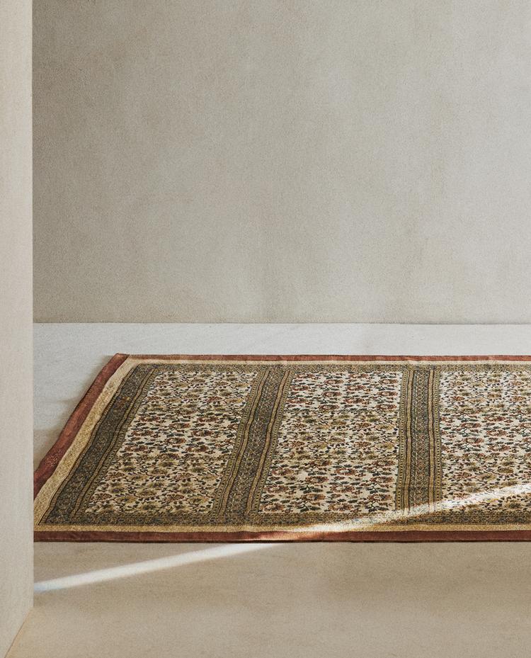 سجادة قطن بطبعة ملونة سجادة قطن بطبعة ملونة