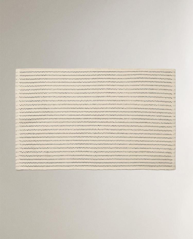 BATH MAT WITH TOPSTITCHED LINES