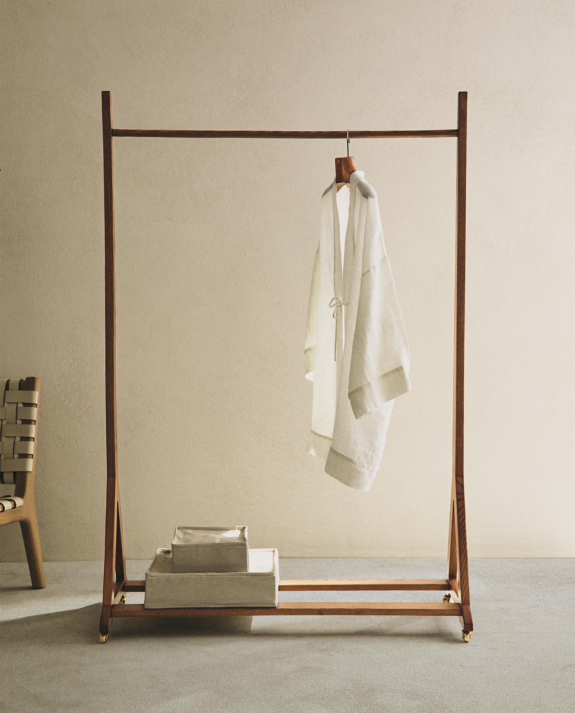 Zara Extendable Magazine Rack ASH WOOD CLOTHES RACK - See all - BEDROOM - FURNITURE | Zara Home ...