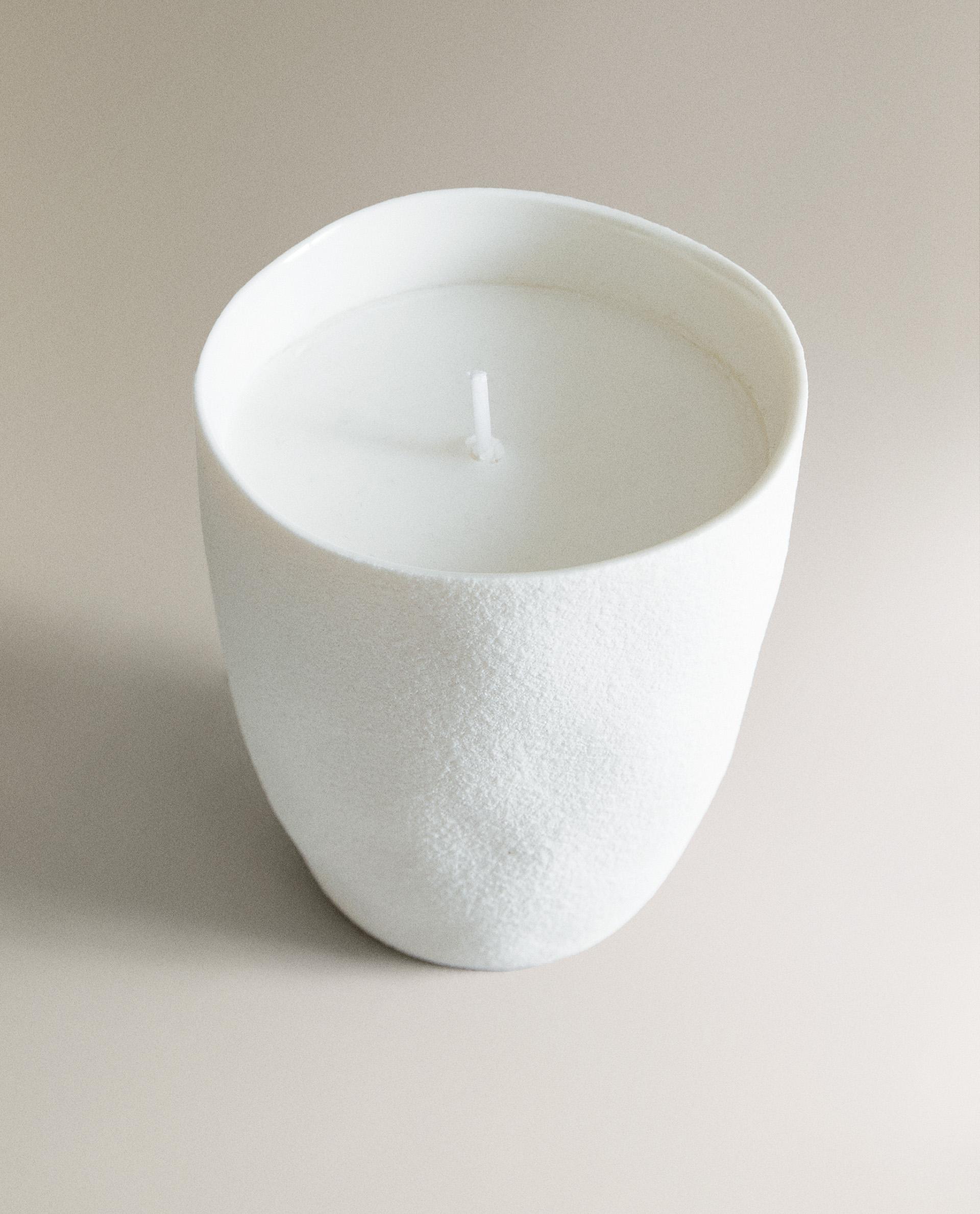 TEXTURED CERAMIC CANDLE