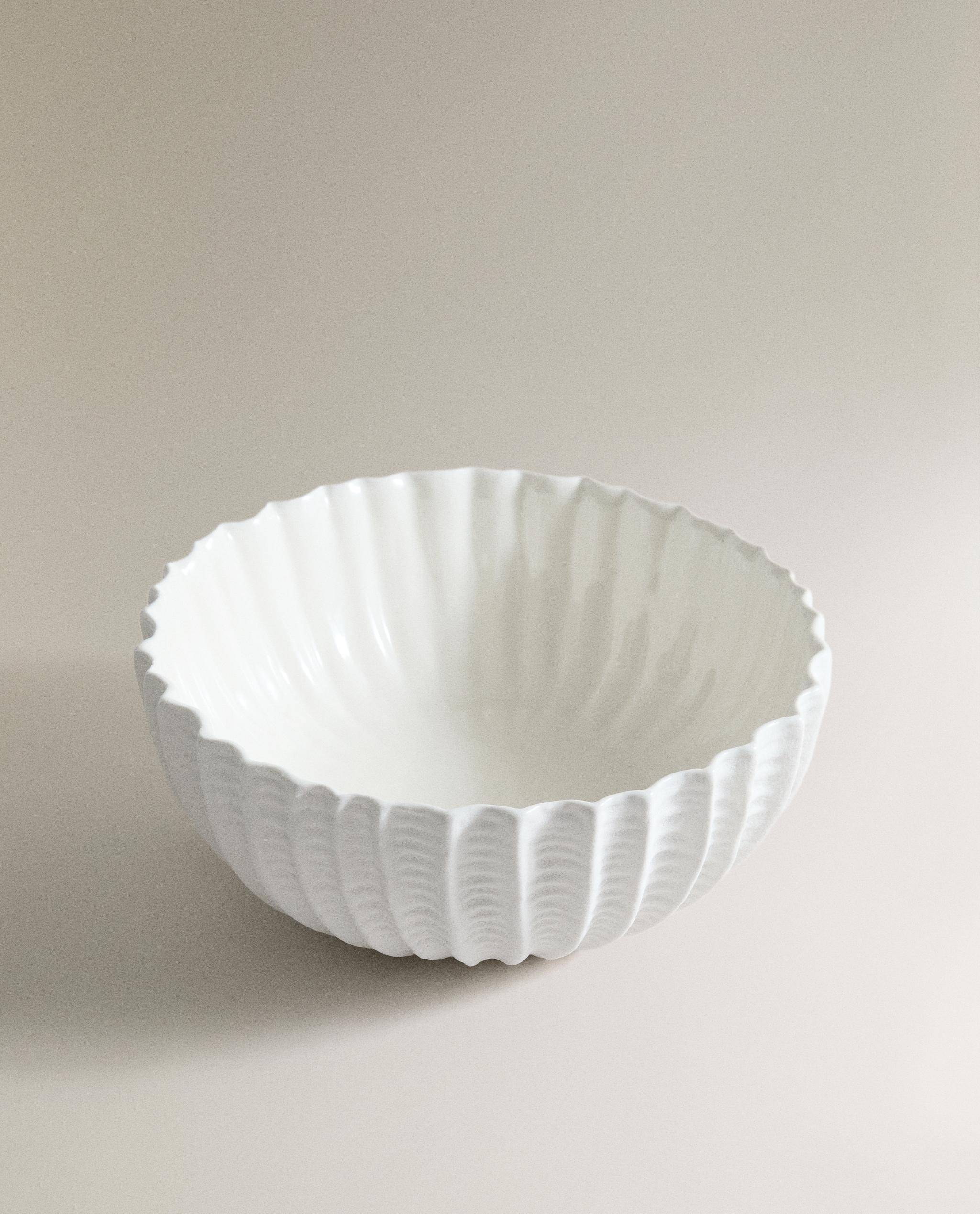 STONEWARE SALAD BOWL WITH RAISED DESIGN product thumbnail 3