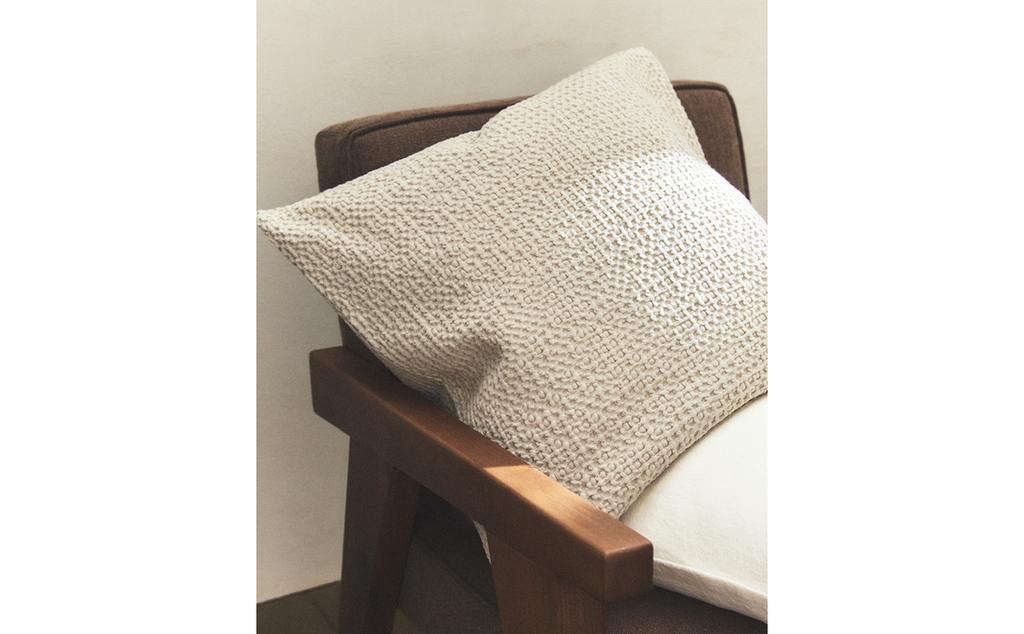 WAFFLE-KNIT CUSHION COVER