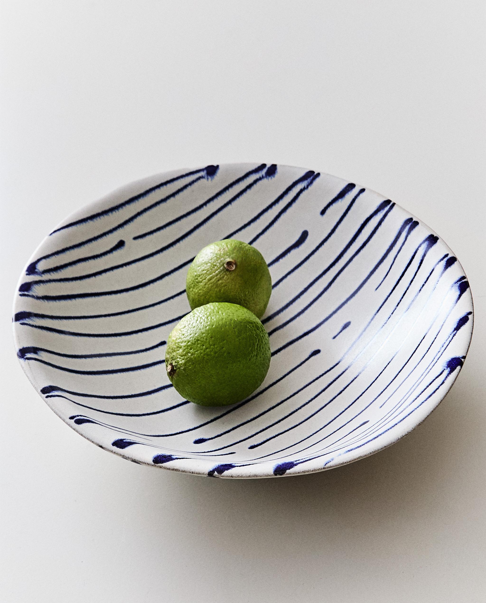 STRIPED EARTHENWARE SALAD BOWL product thumbnail 8