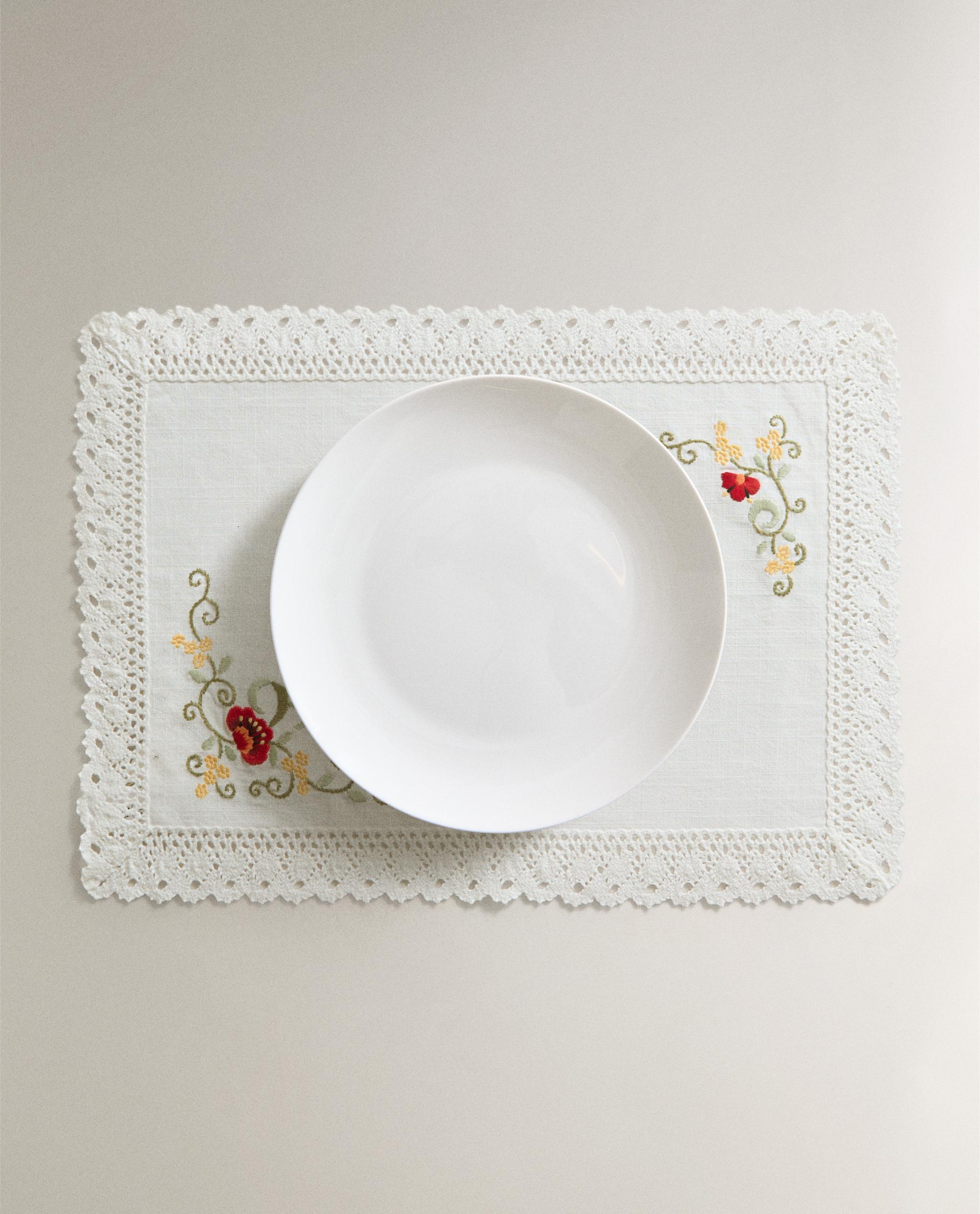 FLORAL COTTON PLACEMAT product thumbnail 5
